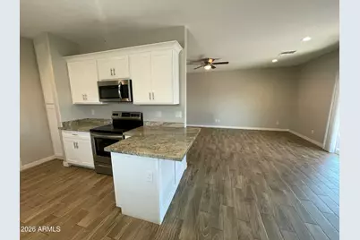 11176 W Cambria Circle, Arizona City, AZ 85123 - Photo 4