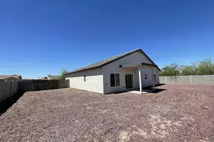 11176 W Cambria Circle, Arizona City, AZ 85123 - Photo 14