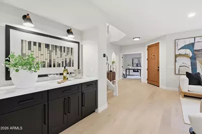 3984 E Robin Lane, Phoenix, AZ 85050 - Photo 6