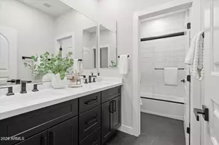 3984 E Robin Ln, Phoenix, AZ 85050 - Photo 30