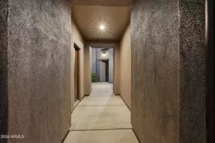 3984 E Robin Ln, Phoenix, AZ 85050 - Photo 40