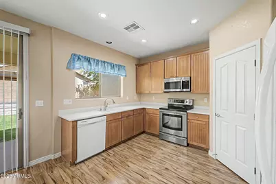 18521 N Davis Drive, Maricopa, AZ 85138 - Photo 12