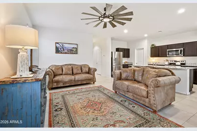 18570 W Desert Hollow Drive, Wittmann, AZ 85361 - Photo 6