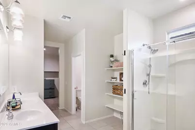 18570 W Desert Hollow Drive, Wittmann, AZ 85361 - Photo 12
