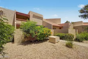 13824 N 41st Ln, Phoenix, AZ 85053 - Photo 1