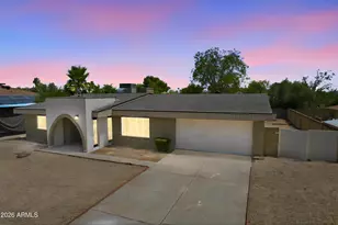 4427 W Dahlia Dr, Glendale, AZ 85304 - Photo 2