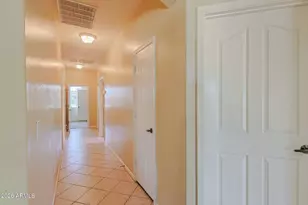 15209 N 181st Dr, Surprise, AZ 85388 - Photo 10