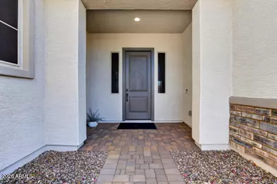 8804 W Vermont Avenue, Glendale, AZ 85305 - Photo 2