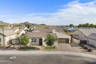 1823 E Watford Ct, Gilbert, AZ 85298 - Photo 2