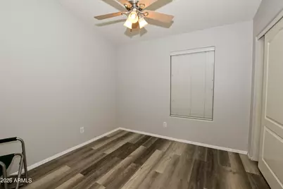 10221 W Daley Lane, Peoria, AZ 85383 - Photo 2