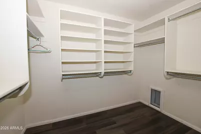 10221 W Daley Lane, Peoria, AZ 85383 - Photo 14