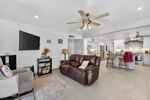 17801 N 43rd Way, Phoenix, AZ 85032 - Photo 8