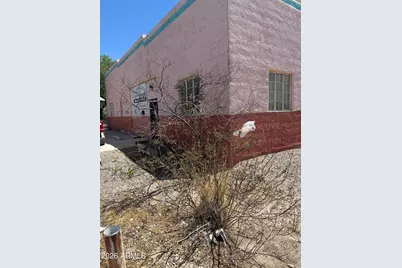 330 N Picacho Street, Casa Grande, AZ 85122 - Photo 4