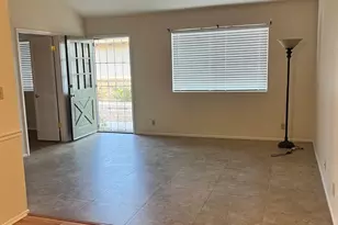 6604 S Lakeshore Dr, Tempe, AZ 85283 - Photo 2