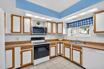 2022 E Frye Road, Chandler, AZ 85225 - Photo 8