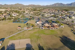 18438 W Lavender Ln, Goodyear, AZ 85338 - Photo 56