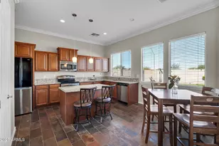 18438 W Lavender Ln, Goodyear, AZ 85338 - Photo 12