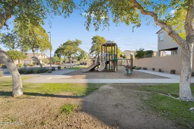 18438 W Lavender Lane, Goodyear, AZ 85338 - Photo 44