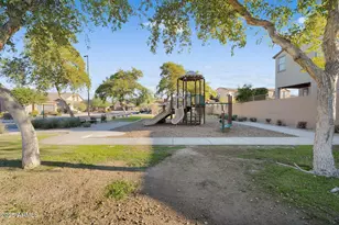 18438 W Lavender Ln, Goodyear, AZ 85338 - Photo 44