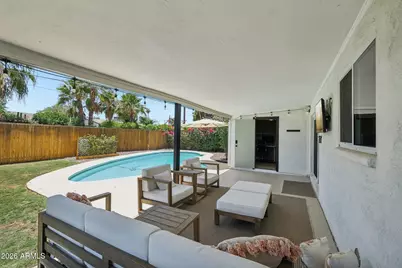 3927 E Desert Cove Avenue, Phoenix, AZ 85028 - Photo 2