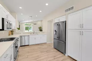 4330 N 32nd Pl, Phoenix, AZ 85018 - Photo 6