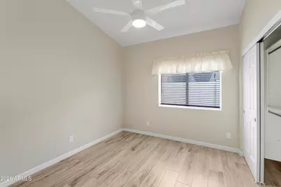4330 N 32nd Place, Phoenix, AZ 85018 - Photo 16