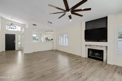 4330 N 32nd Place, Phoenix, AZ 85018 - Photo 12