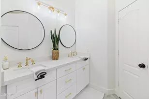 2842 E Rockwood Dr, Phoenix, AZ 85050 - Photo 24