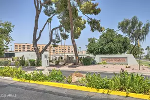 7940 E Camelback Rd, Scottsdale, AZ 85251 - Photo 26