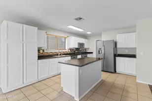 15559 W Crocus Dr, Surprise, AZ 85379 - Photo 20