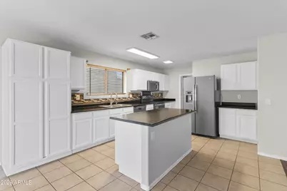 15559 W Crocus Drive, Surprise, AZ 85379 - Photo 16
