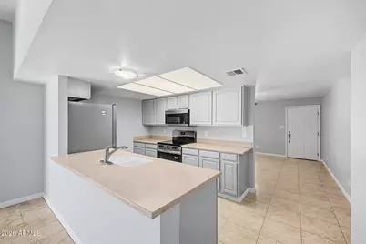 4305 E Equestrian Trail, Phoenix, AZ 85044 - Photo 16