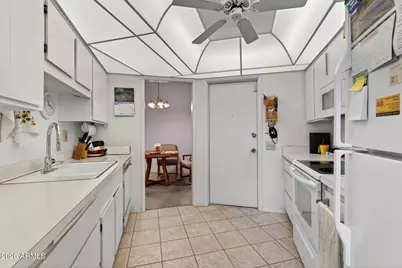 17028 N 107th Avenue, Sun City, AZ 85373 - Photo 4