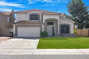 338 N Cobblestone St, Gilbert, AZ 85234 - Photo 2