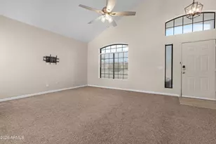 338 N Cobblestone St, Gilbert, AZ 85234 - Photo 8