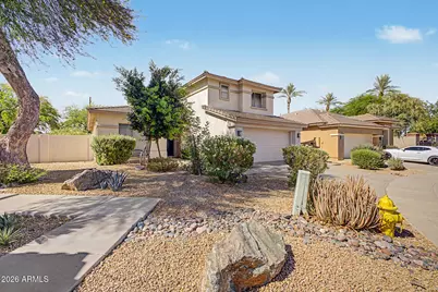 218 E Sunburst Lane, Tempe, AZ 85284 - Photo 2