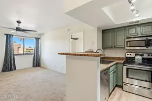 3601 W Tierra Buena Ln, Phoenix, AZ 85053 - Photo 8