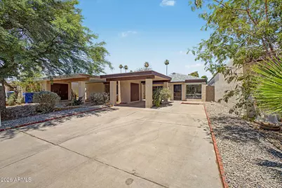 564 E Royal Palms Drive, Mesa, AZ 85203 - Photo 2