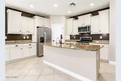 26510 N 107th Lane, Peoria, AZ 85383 - Photo 8
