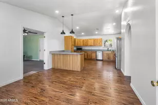 639 N 93rd St, Mesa, AZ 85207 - Photo 2