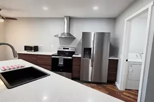 10546 W Palmeras Dr, Sun City, AZ 85373 - Photo 4