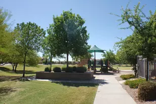 3481 S Bluejay Dr, Gilbert, AZ 85297 - Photo 32