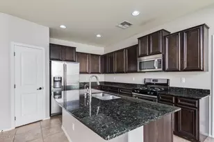 3481 S Bluejay Dr, Gilbert, AZ 85297 - Photo 10