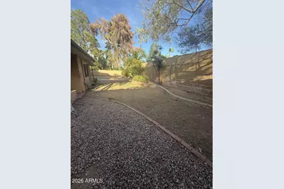 2417 E Yucca Street, Phoenix, AZ 85028 - Photo 18