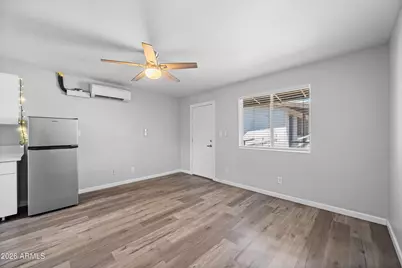 3025 N 32nd Street #32, Phoenix, AZ 85018 - Photo 4