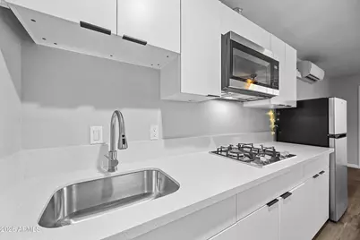 3025 N 32nd Street #32, Phoenix, AZ 85018 - Photo 6