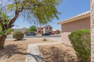 16228 W Larkspur Dr, Goodyear, AZ 85338 - Photo 4