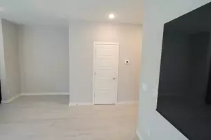 8234 N 22nd Dr, Phoenix, AZ 85021 - Photo 6