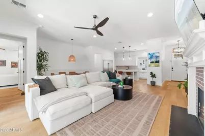 3655 E Piccadilly Road, Phoenix, AZ 85018 - Photo 12