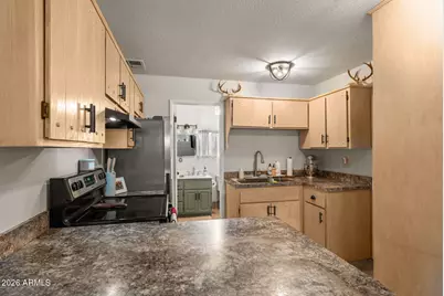 601 Whipple Court, Wickenburg, AZ 85390 - Photo 4